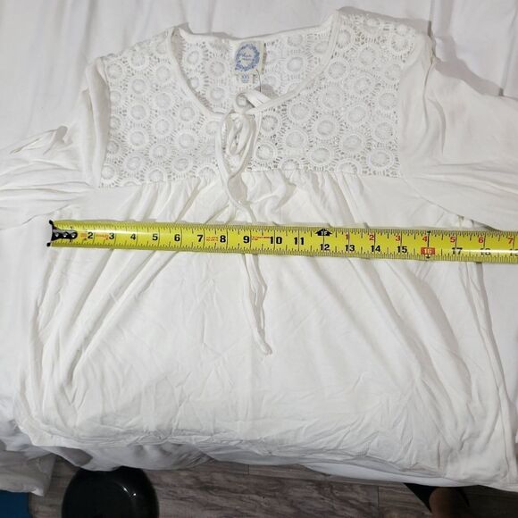 Francesca's blue rain crochet blouse - Picture 4 of 10